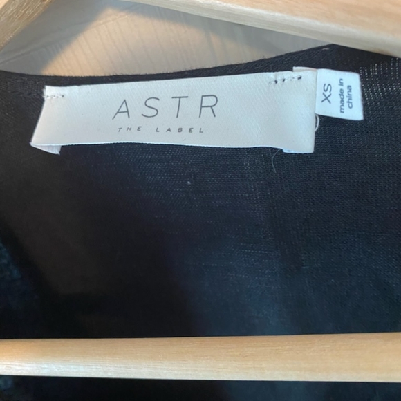 Black ASTR dress - Picture 3 of 3